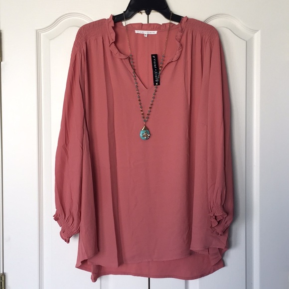 Violet & Claire Tops - Pretty blouse